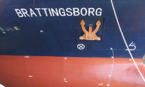 Ship's hull with "BRATTINGSBORG" name and anchor emblem visible on the side.
